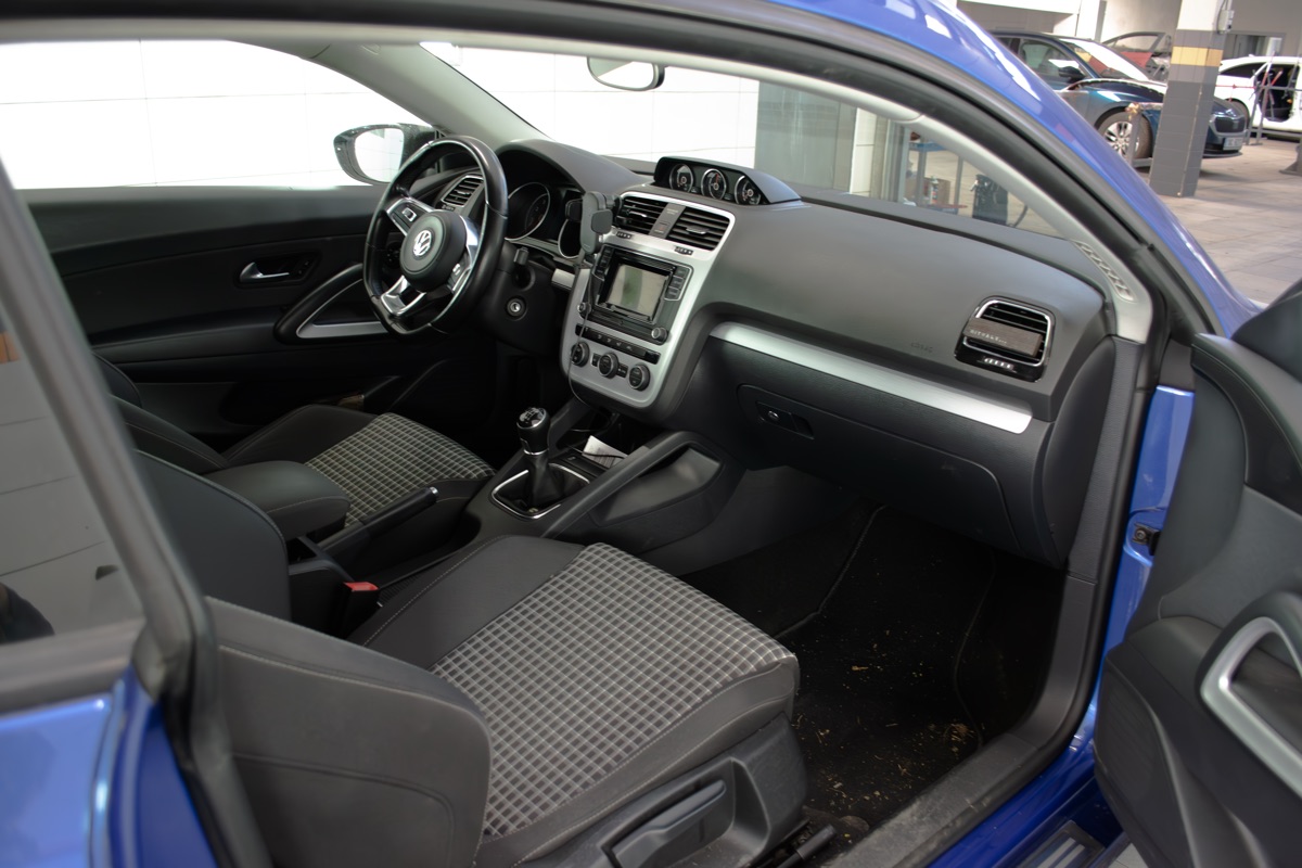 Před mytím - přední sedačky